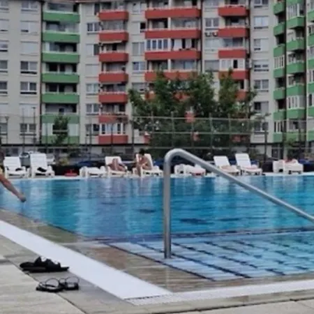 Dobrinja 5 Kod Bazena * سراييفو