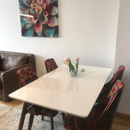 Dobrinja 5 Kod Bazena Apartman *